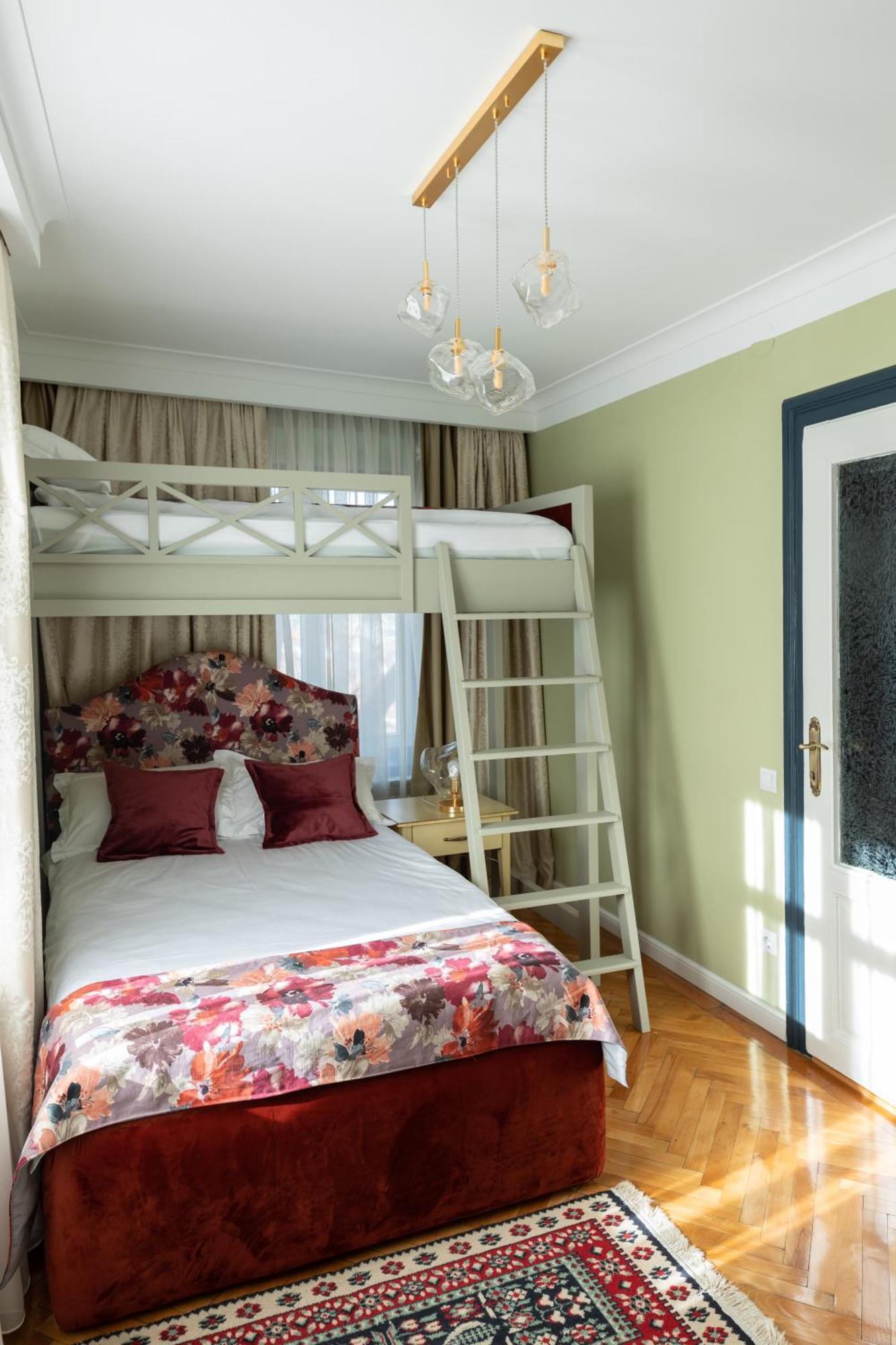 Bed and Breakfast Magister Seven à Sibiu Extérieur photo