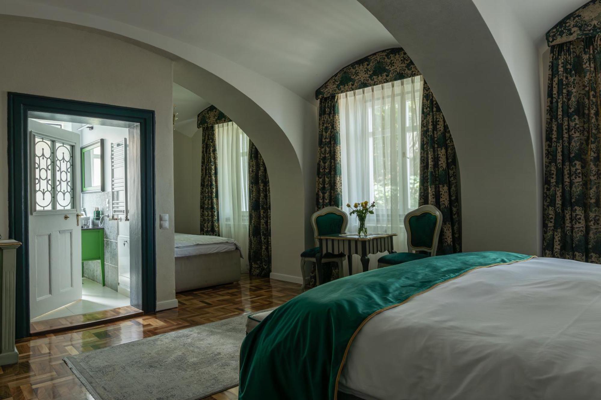 Bed and Breakfast Magister Seven à Sibiu Extérieur photo