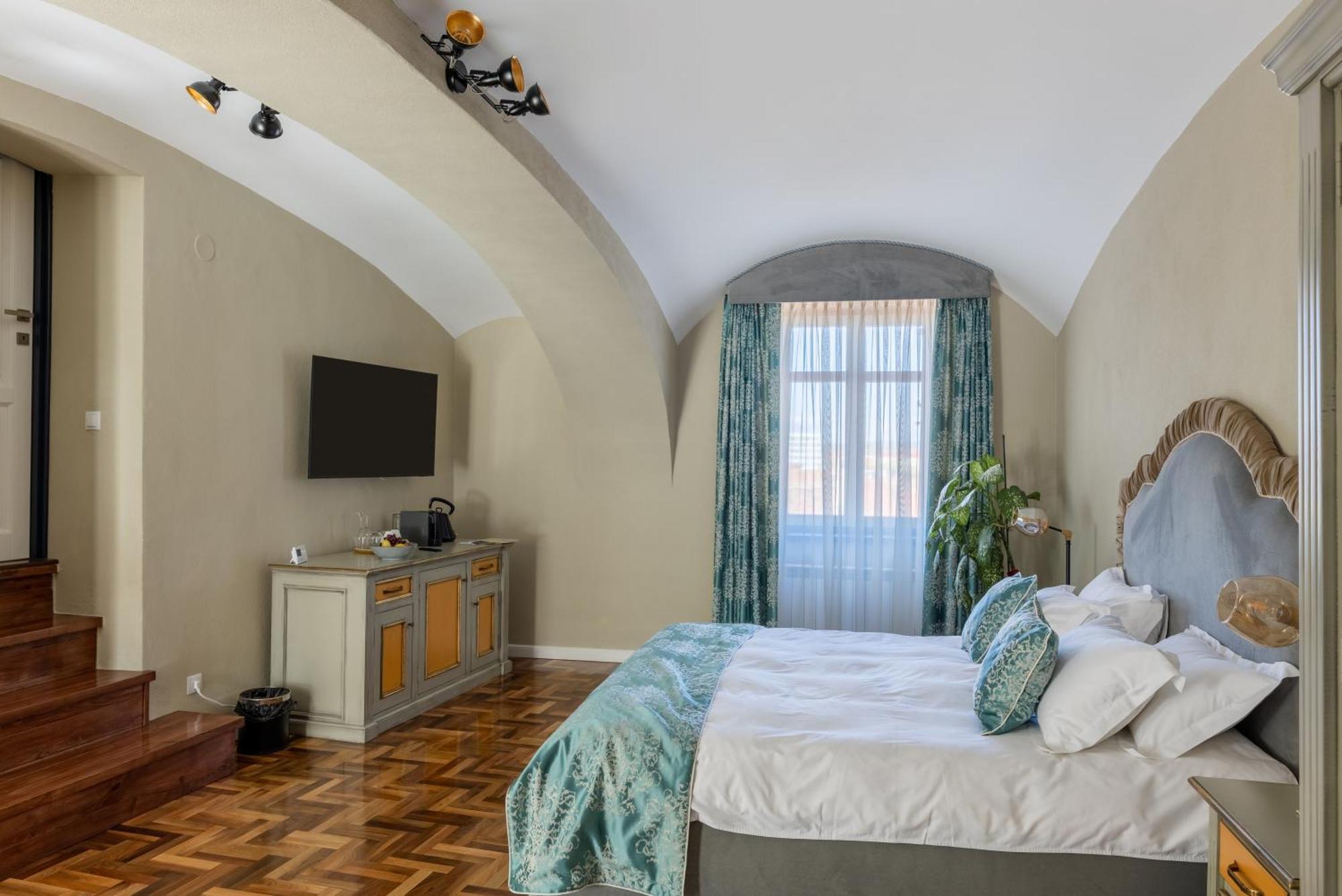 Bed and Breakfast Magister Seven à Sibiu Extérieur photo